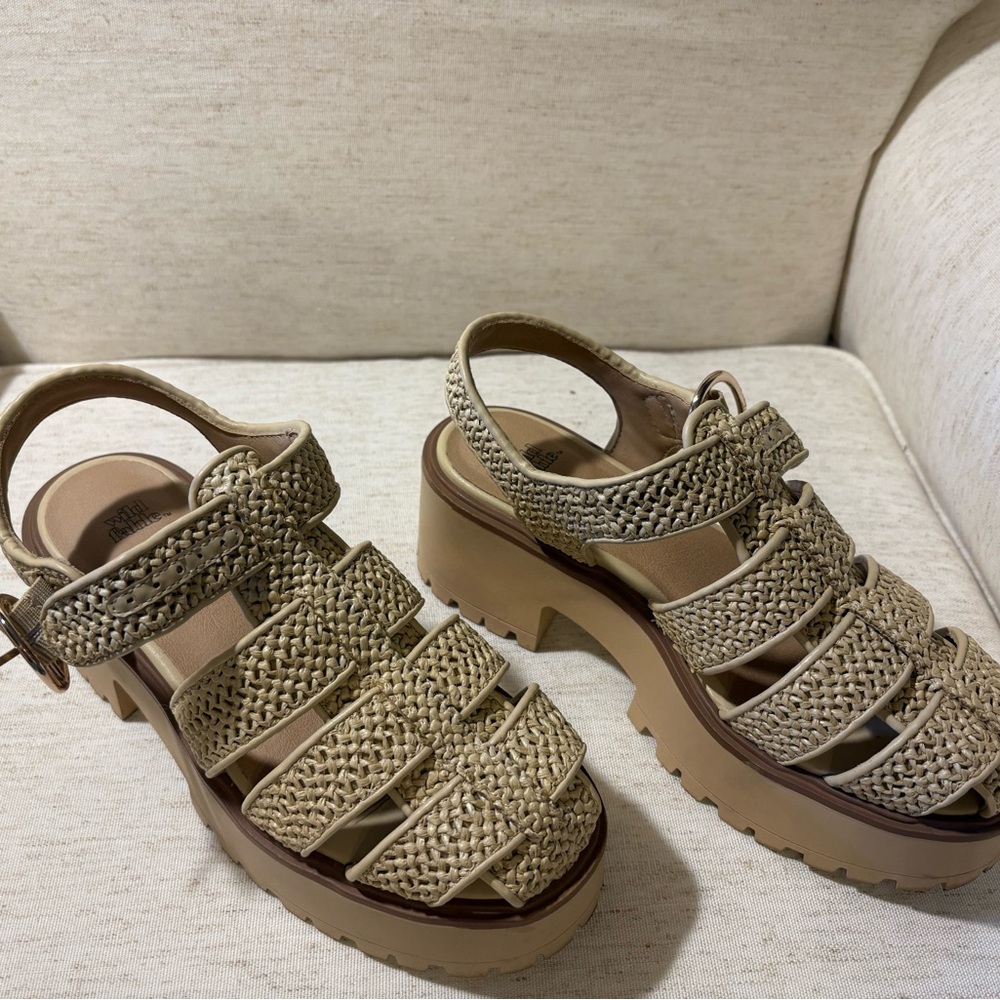 Woven Platform Sandals in Natural Beige - Women